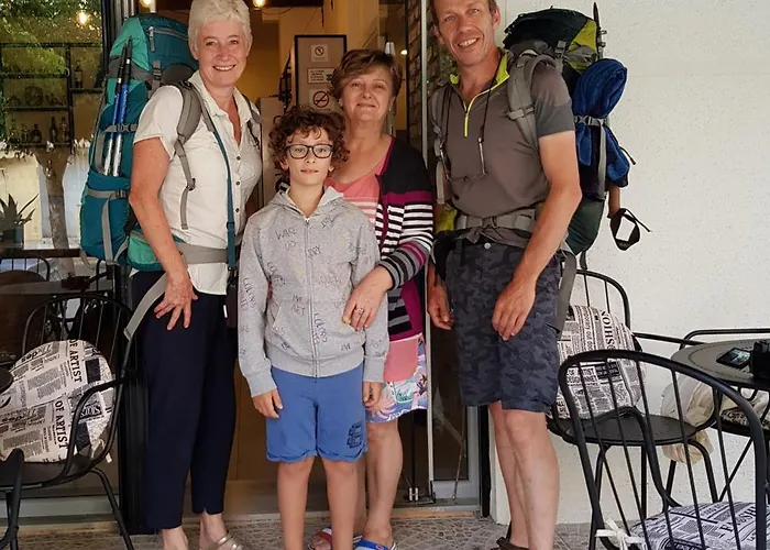 Dimitri ゲストハウス 3*